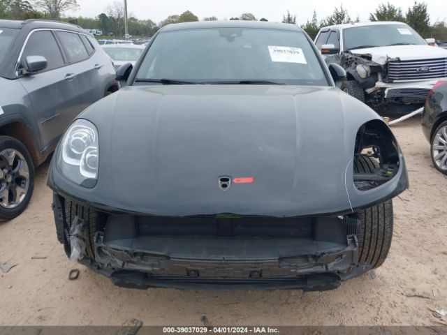 WP1AA2A50JLB19477 Porsche Macan Sport Edition