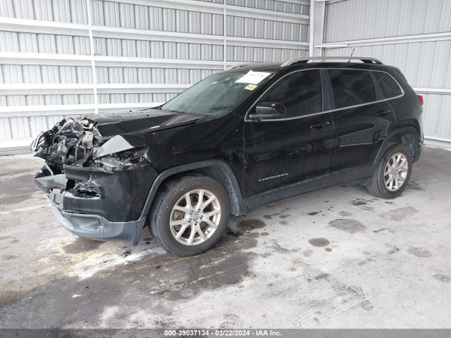 1C4PJLCB3HW523368 Jeep Cherokee Latitude Fwd