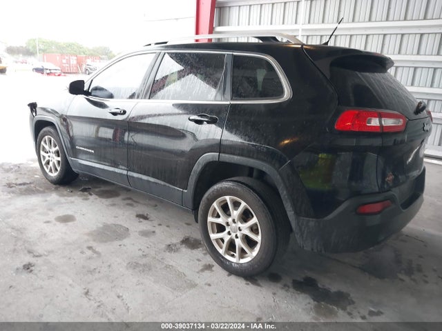 1C4PJLCB3HW523368 Jeep Cherokee Latitude Fwd