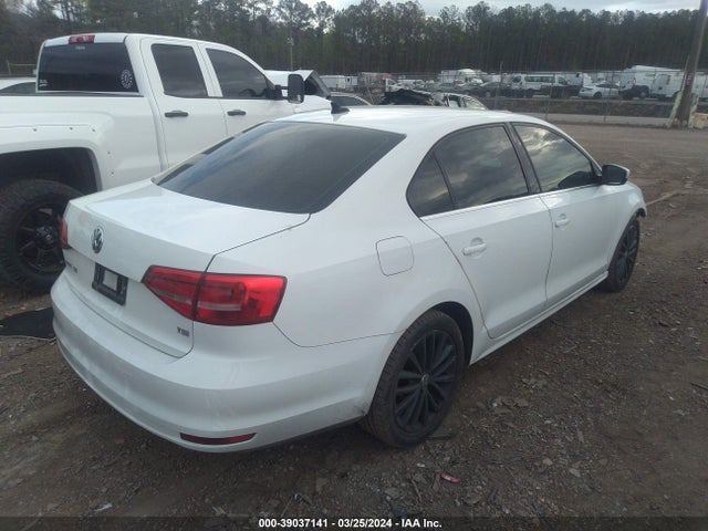 3VWD07AJ6FM309573 Volkswagen JETTA SE