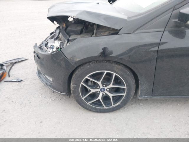 1FADP3M26JL285738 Ford FOCUS SEL
