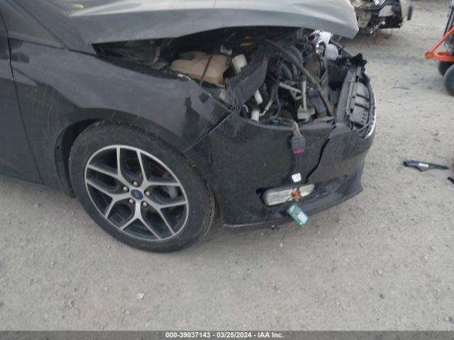 1FADP3M26JL285738 Ford FOCUS SEL