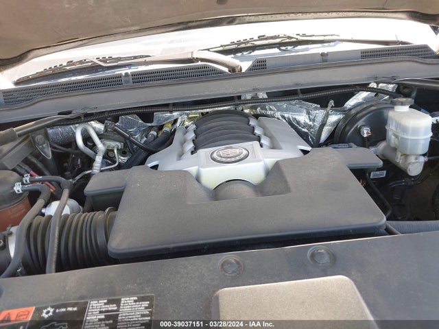 1GYS3BKJXFR215322 Cadillac Escalade Luxury