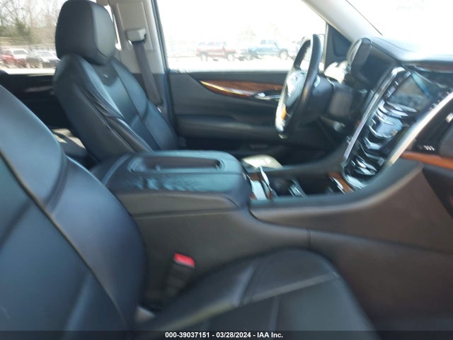 1GYS3BKJXFR215322 Cadillac Escalade Luxury