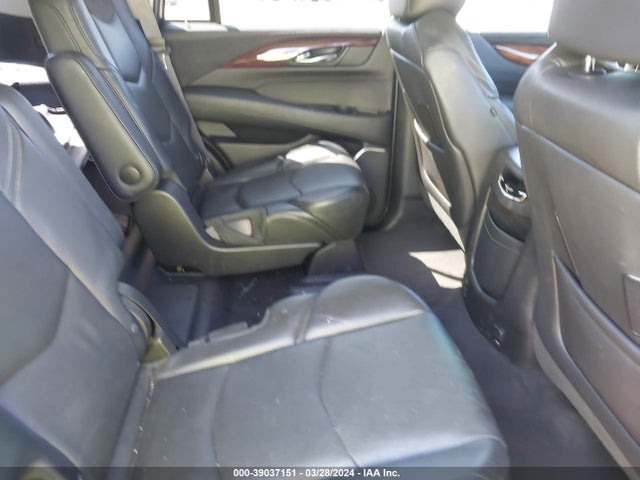 1GYS3BKJXFR215322 Cadillac Escalade Luxury