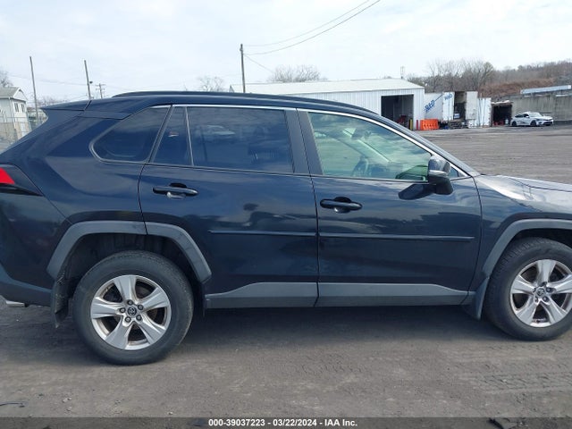 Toyota Rav4 Xle 2019 JTMP1RFV3KD030382 Image 13