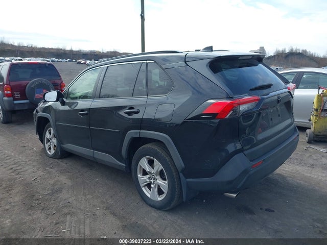 Toyota Rav4 Xle 2019 JTMP1RFV3KD030382 Image 3