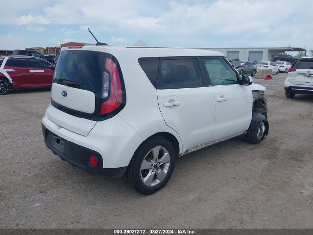 KIA Soul 2018 KNDJN2A21J7588808 Image 4