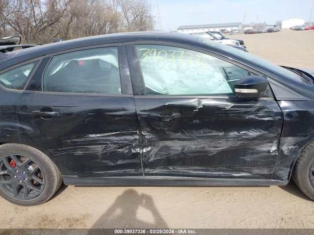 Ford FOCUS SE 2016 1FADP3K26GL358859 Image 6