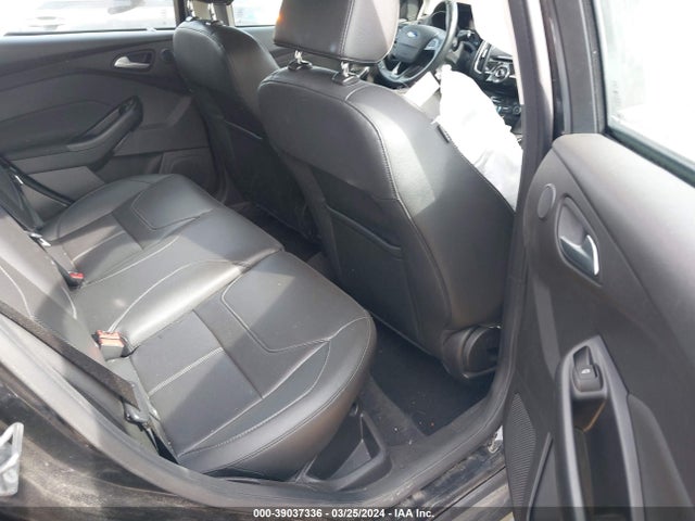 Ford FOCUS SE 2016 1FADP3K26GL358859 Image 8
