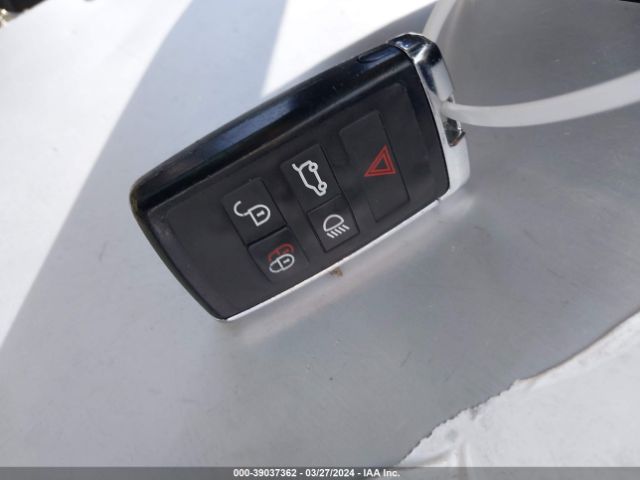 SALWG2RV7JA699325 Land Rover Range Rover Sport Se