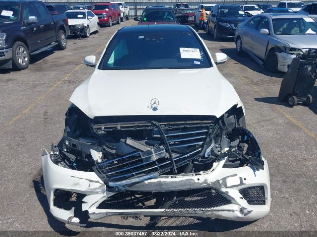 WDDUG8CB3FA115886 Mercedes-Benz S 550