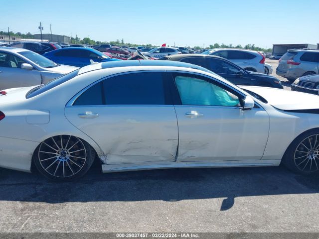 WDDUG8CB3FA115886 Mercedes-Benz S 550