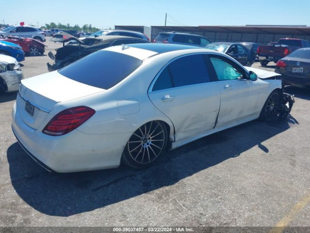 WDDUG8CB3FA115886 Mercedes-Benz S 550