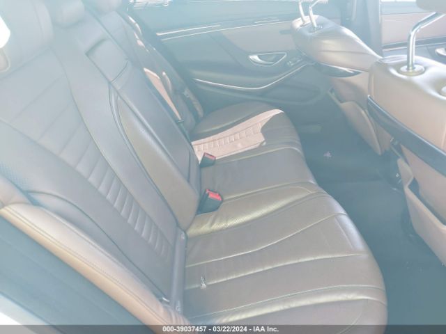 WDDUG8CB3FA115886 Mercedes-Benz S 550