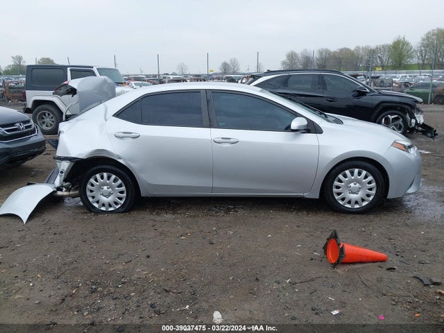 Toyota COROLLA LE 2016 5YFBURHEXGP555572 Image 13