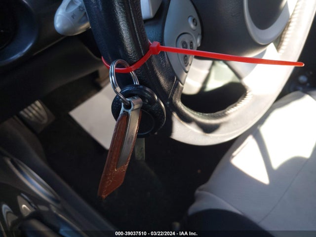 2006 MINI COOPER S WMWRH33586TK57288 Photo 10