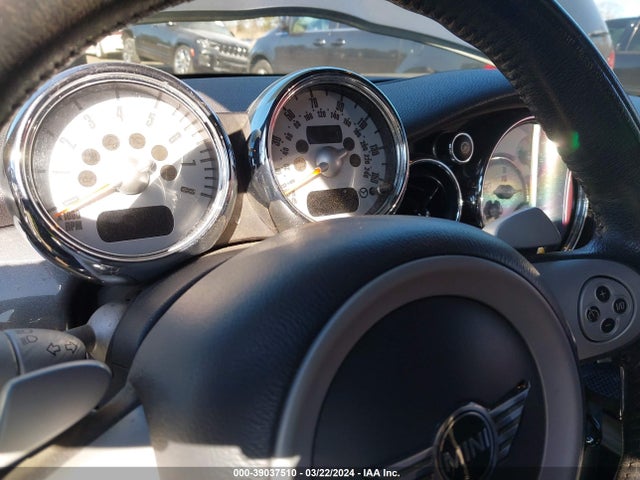 2006 MINI COOPER S WMWRH33586TK57288 Photo 6