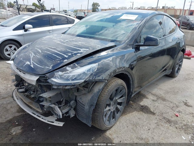 2021 TESLA MODEL Y 5YJYGDEE8MF092444 Photo 1