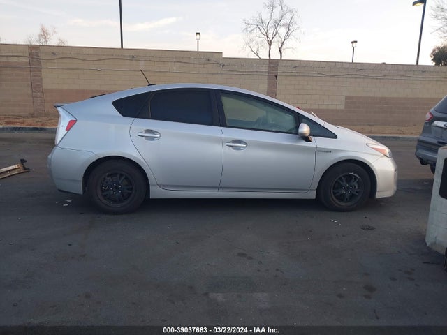 Toyota Prius Four 2015 JTDKN3DU2F2004444 Image 14