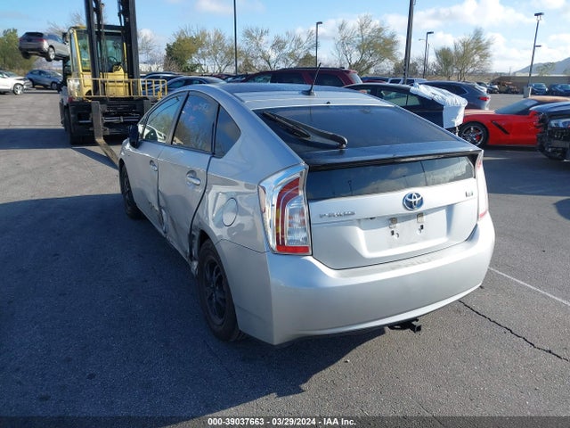 Toyota Prius Four 2015 JTDKN3DU2F2004444 Image 3