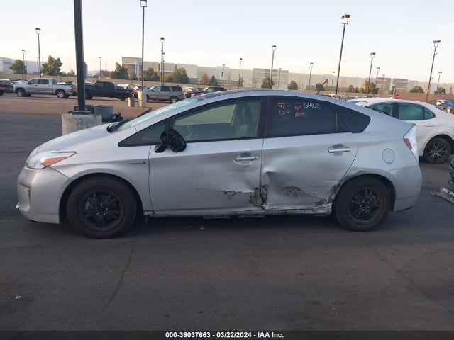 Toyota Prius Four 2015 JTDKN3DU2F2004444 Image 6