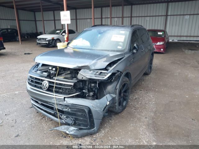 3VVCB7AX0PM062826 Volkswagen Tiguan Se R-line Black