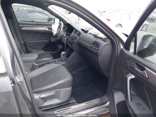 3VVCB7AX0PM062826 Volkswagen Tiguan Se R-line Black