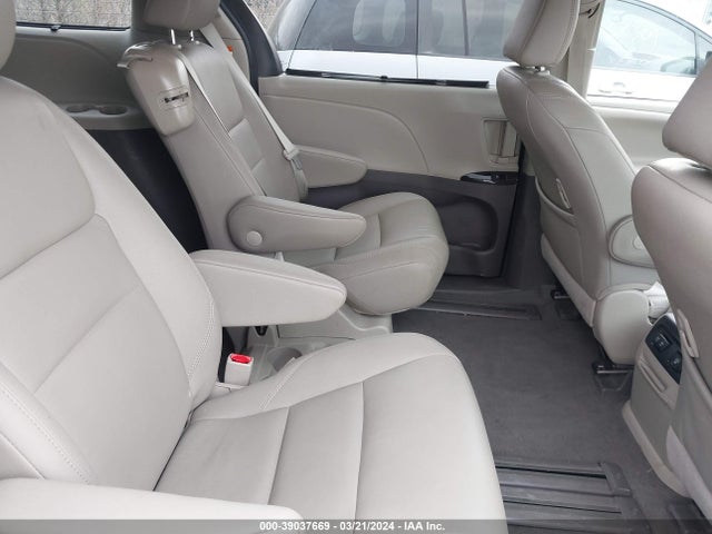 Toyota SIENNA XLE 2020 5TDYZ3DCXLS034379 Image 8