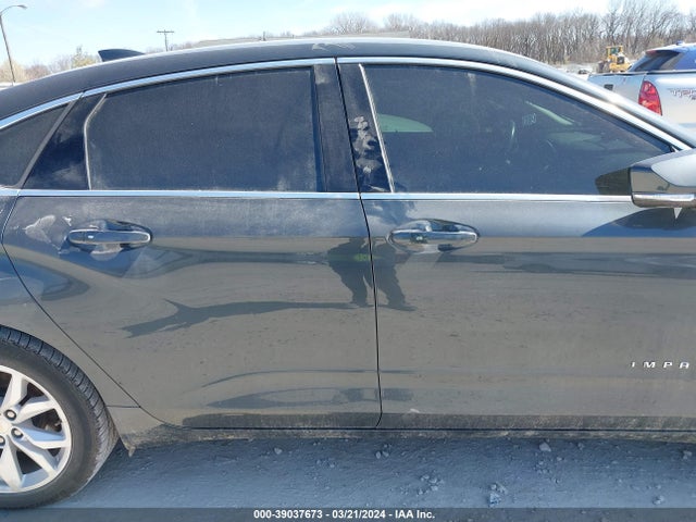 Chevrolet IMPALA 1LT 2018 2G1105S34J9170211 Image 13