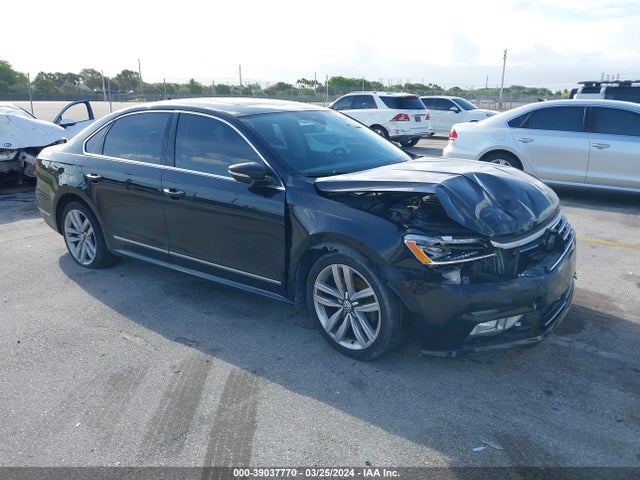 2017 1VWCM7A35HC010582 main image