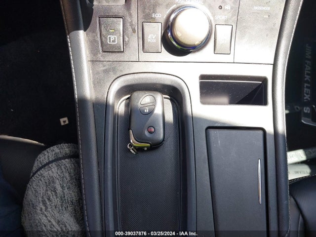 Lexus CT 200H 2016 JTHKD5BH3G2278529 Image 11