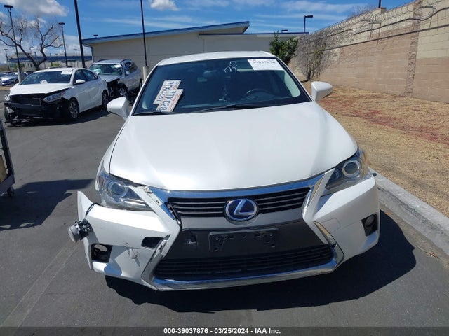 Lexus CT 200H 2016 JTHKD5BH3G2278529 Image 12