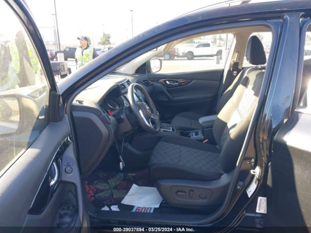 JN1BJ1CR7JW280779 Nissan Rogue Sport Sv