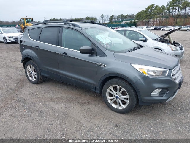 Ford ESCAPE SE 2018 1FMCU9GDXJUC12652 Image 1