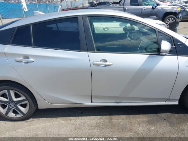 JTDKARFU4G3514401 Toyota Prius Three Touring