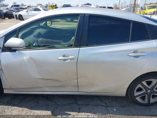 JTDKARFU4G3514401 Toyota Prius Three Touring