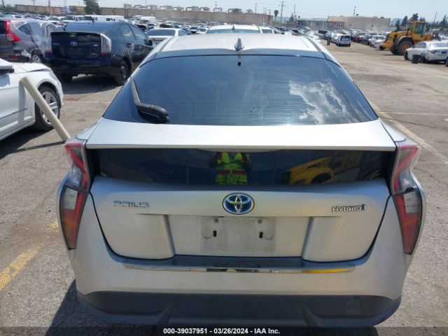 JTDKARFU4G3514401 Toyota Prius Three Touring
