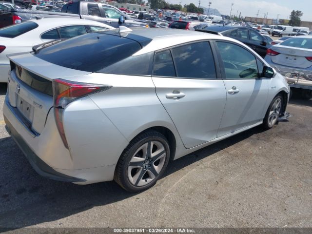 JTDKARFU4G3514401 Toyota Prius Three Touring