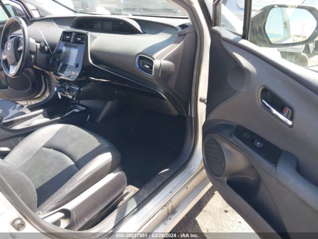 JTDKARFU4G3514401 Toyota Prius Three Touring