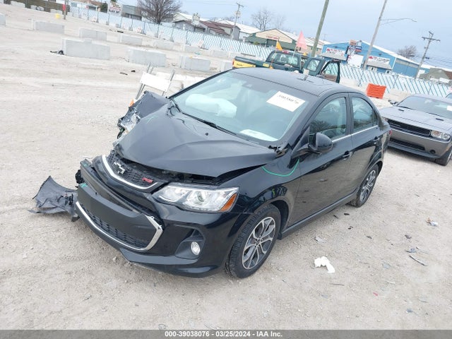 Chevrolet SONIC LT 2019 1G1JD5SB6K4147562 Image 2