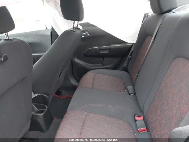 Chevrolet SONIC LT 2019 1G1JD5SB6K4147562 Image 8