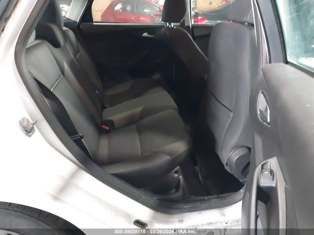 Ford FOCUS SE 2014 1FADP3K25EL463602 Image 8