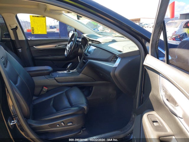1GYKNBRS6HZ299313 Cadillac XT5 LUXURY