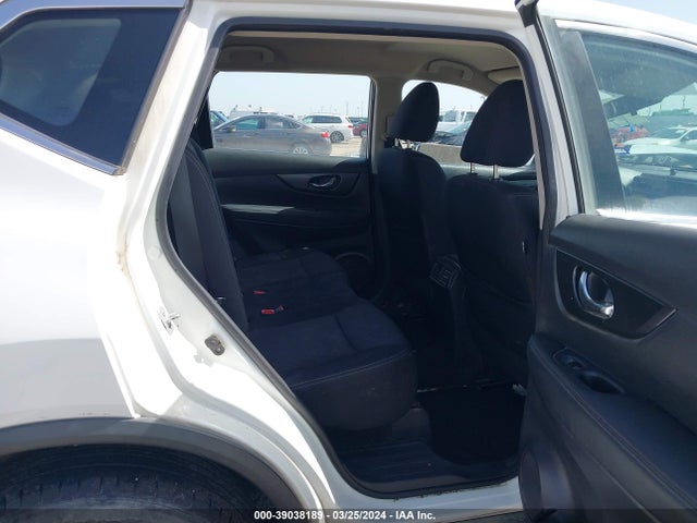 Nissan ROGUE S 2017 KNMAT2MV2HP548467 Image 8
