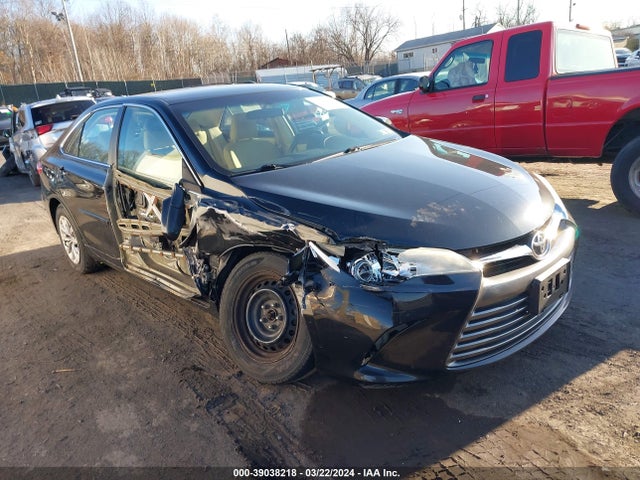 Toyota CAMRY LE 2016 4T4BF1FKXGR560683 Image 1
