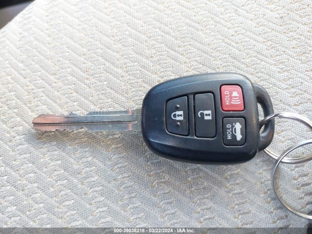 Toyota CAMRY LE 2016 4T4BF1FKXGR560683 Image 11