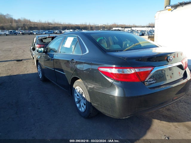 Toyota CAMRY LE 2016 4T4BF1FKXGR560683 Image 3