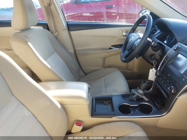 Toyota CAMRY LE 2016 4T4BF1FKXGR560683 Image 5