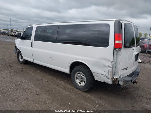 Chevrolet Express 3500 Lt 2015 1GBZG1FF6F1277442 Image 3